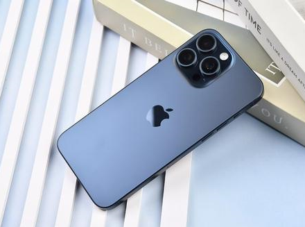 凤泉苹果维修点分享iPhone 15 Pro Max锁屏密码玩机解析 